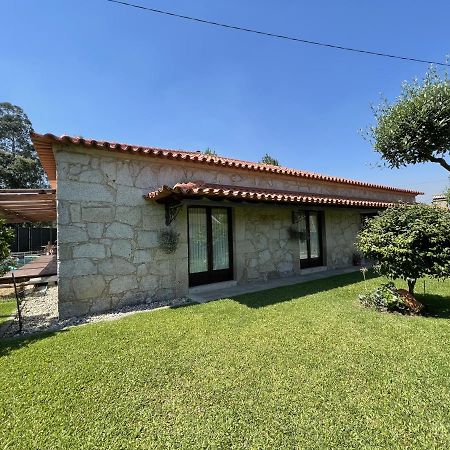 O Celeiros Villa Freixo  ภายนอก รูปภาพ